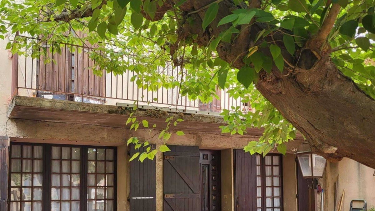 Miramas House | Charming Provencal villa in the heart of a medieval village with view