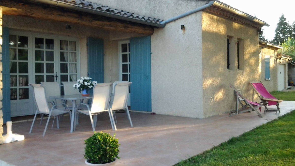 Cheval-Blanc Villa | Charming Provencal Villa at the foot of the Luberon