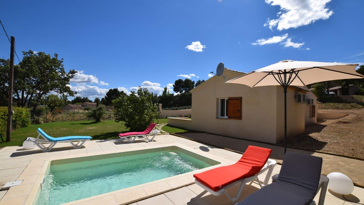 Cadenet Villa | Charming Provencal Villa, Contemporary, New, between South Luberon and Durance