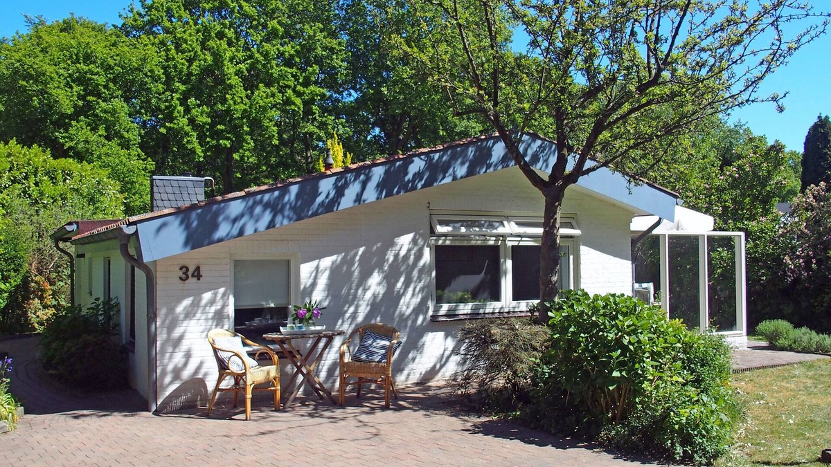 Renesse House | Charming, quiet and comfortable family house, WiFi, garden, close to the beach