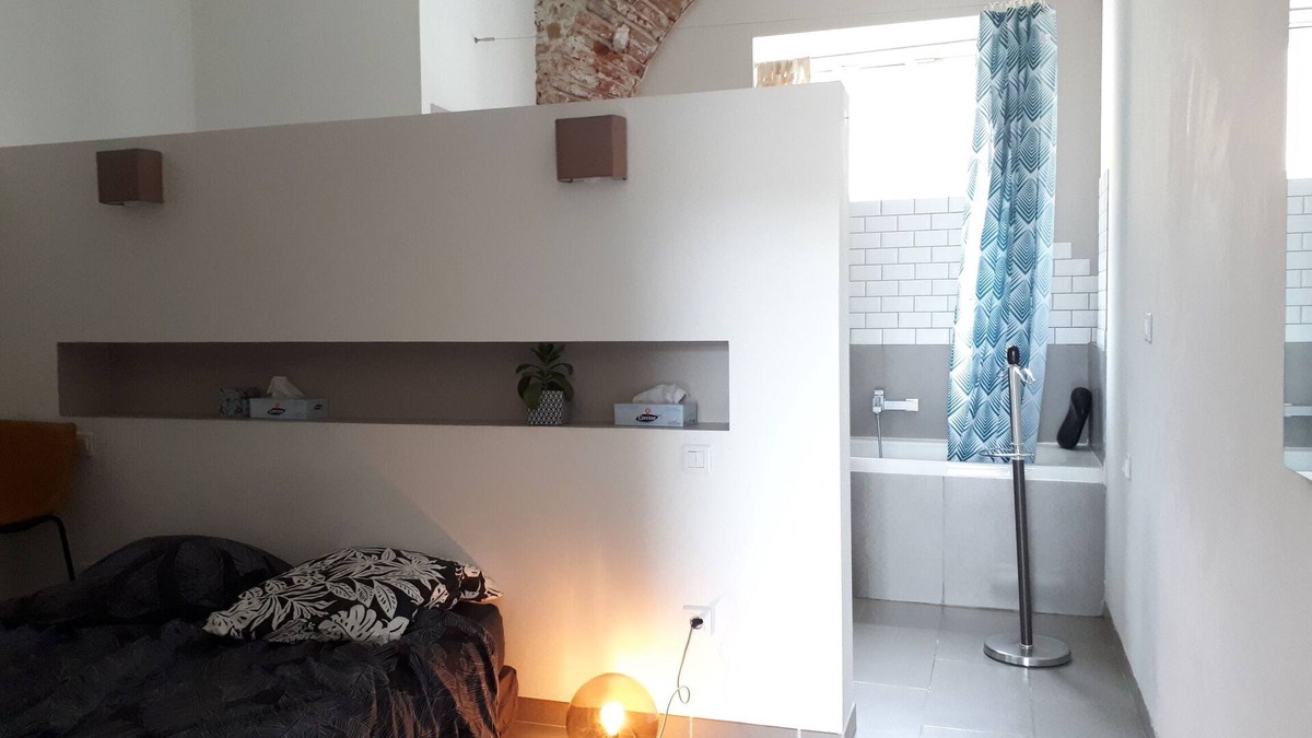 Bompas Apartment | Charming, quiet and functional apartment with a garden. Free parking in front