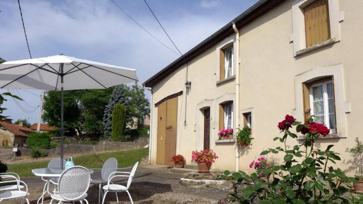 Chaumont-la-Ville Cottage | Charming renovated cottage, garage and bicycles available