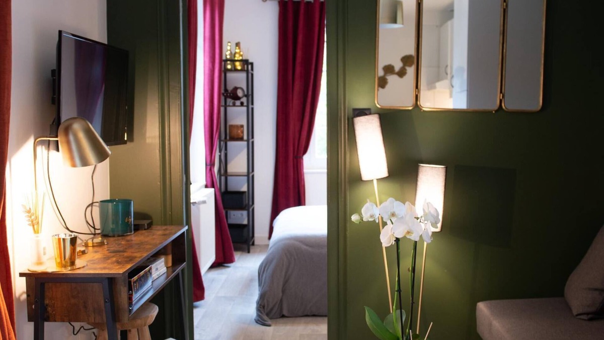 Les Andelys Apartment | Charming renovated apartment Petit Andelys