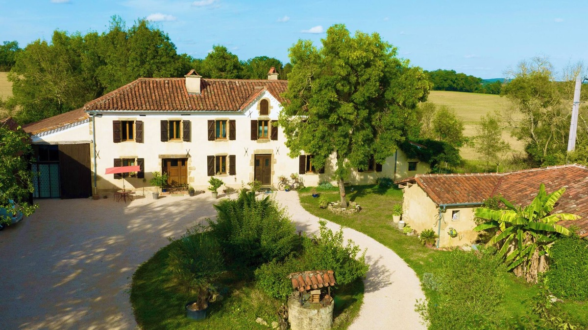 Montesquiou House | Charming residence "Au Coeur de la Gascogne". Gîte sleeps 7.