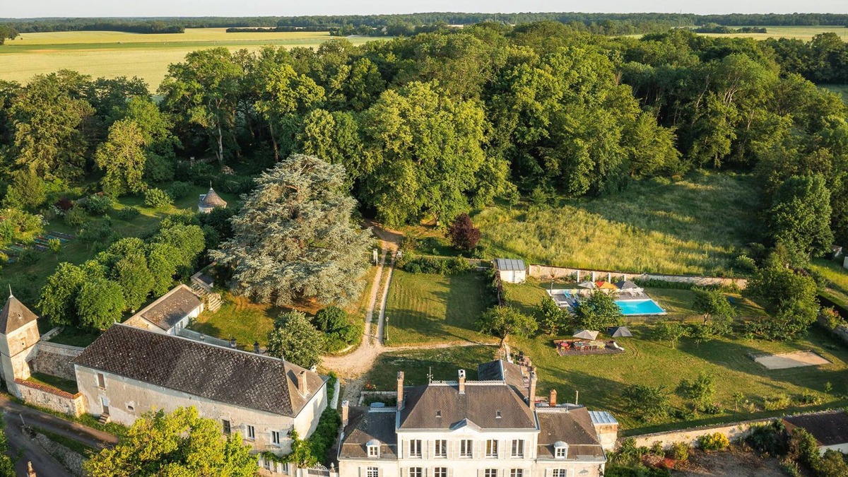 Thury House | Charming residence, Burgundy, La Trémellerie, 15/20 people, heated swimming pool