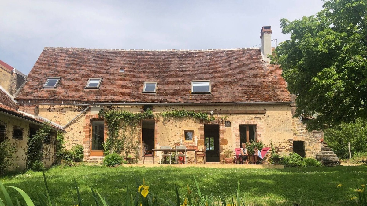 Toucy House | Charming restored Burgundian farmhouse, located 3 km from Toucy (<2h from Paris)