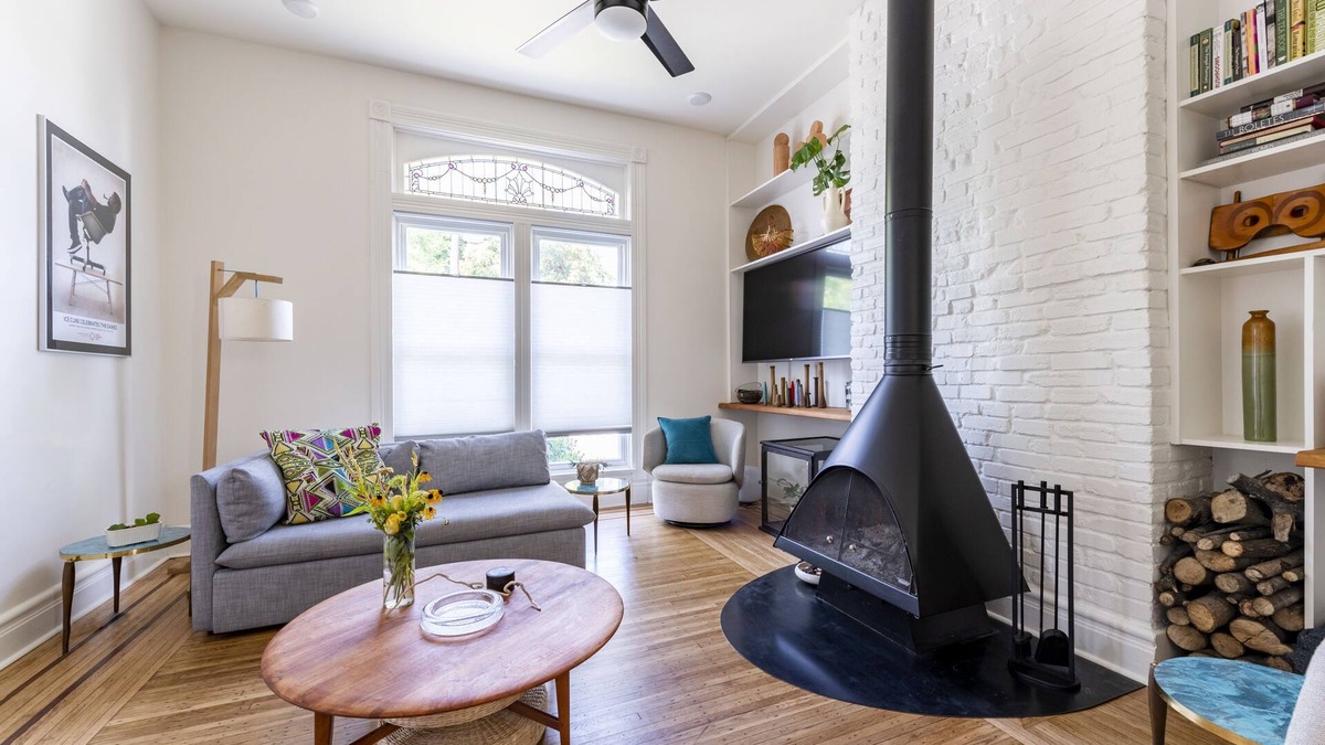 Old Louisville House | Charming Retreat in Historic Old Louisville/Dreamers Welcome