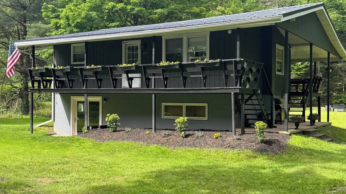 Cambra House | Charming retreat on Fishing Creek near Ricketts Glen & Worlds End State Parks