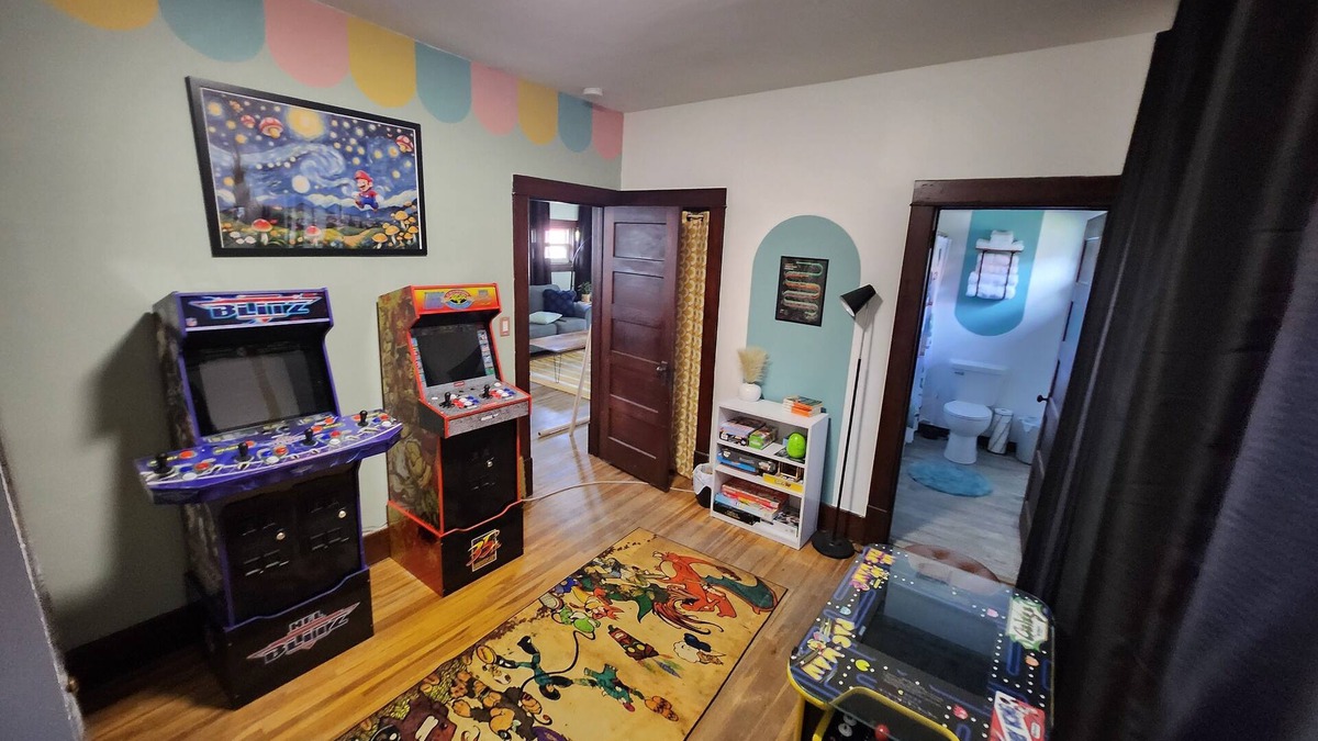 Le Mars House | Charming retro 3-bedroom retreat in Le Mars w/Game Room