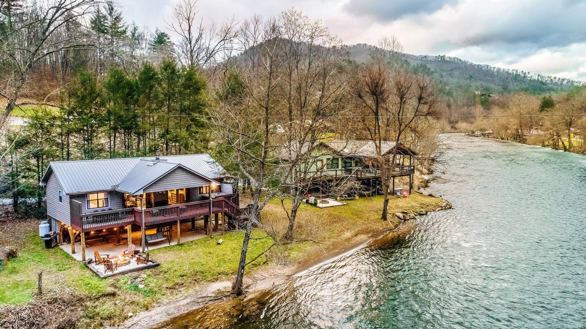 Sylva House | Charming Riverfront Retreat With Deck, Yard, Private Hot Tub, Fireplace & Grill