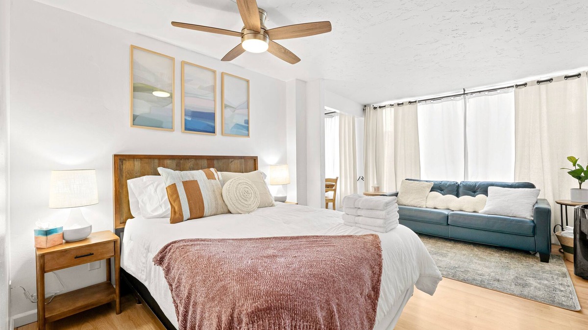 Downtown Reno Condo | Charming Riverwalk Retreat – Spacious Downtown Condo