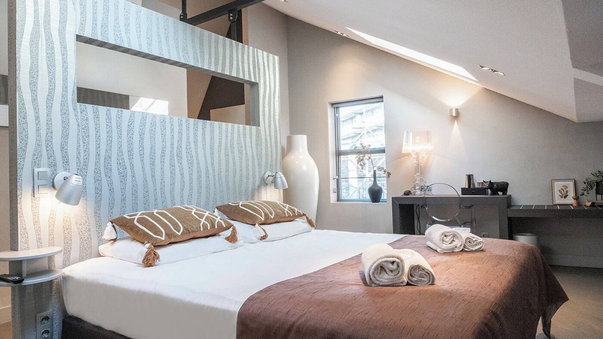Oss House | Charming room just minutes from Oss’s cultural gems and train station, parking, WiFi, heated floors