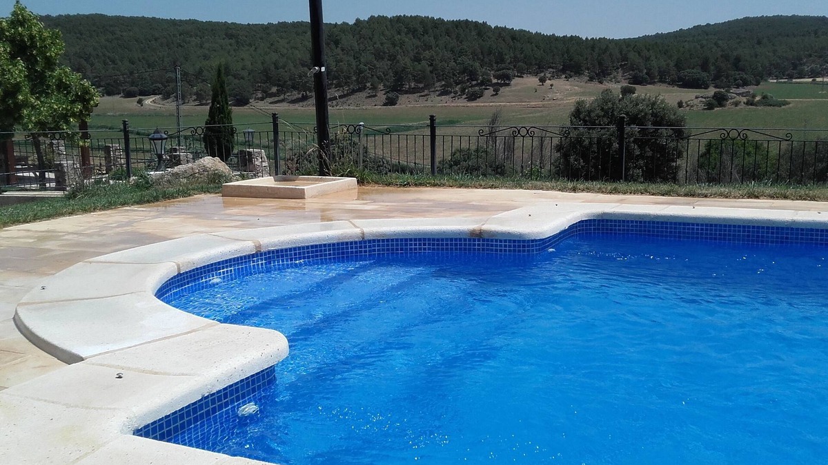 Valdetortola House | Charming rural house with swimming pool for groups in Cuenca
