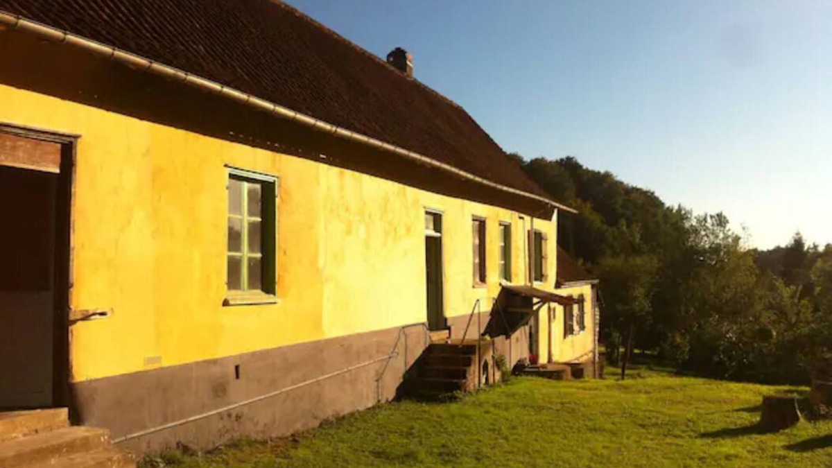 Mouriez Cottage | Charming Rustic 2 bedroom annex cottage