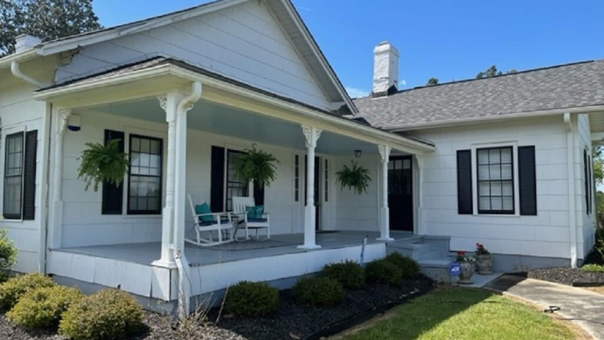 Saluda Other | Charming, rustic Farmhouse. 2 mi. from Tin Roof Farms Venue. 39 mi. to Masters.