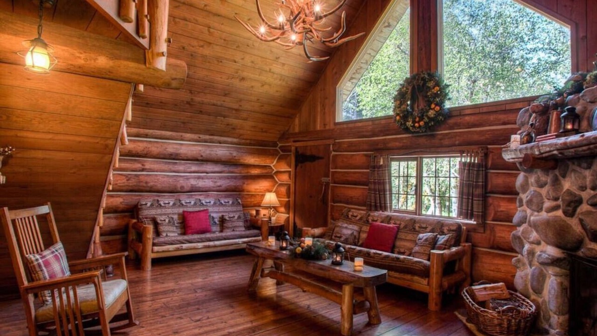 Raymond Apartment | Charming, Rustic Log Home on Edge of South Fork River