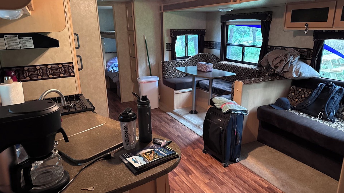 Woods Bay House | Charming RV with 2 bedrooms and WiFi, AC in peaceful Bigfork