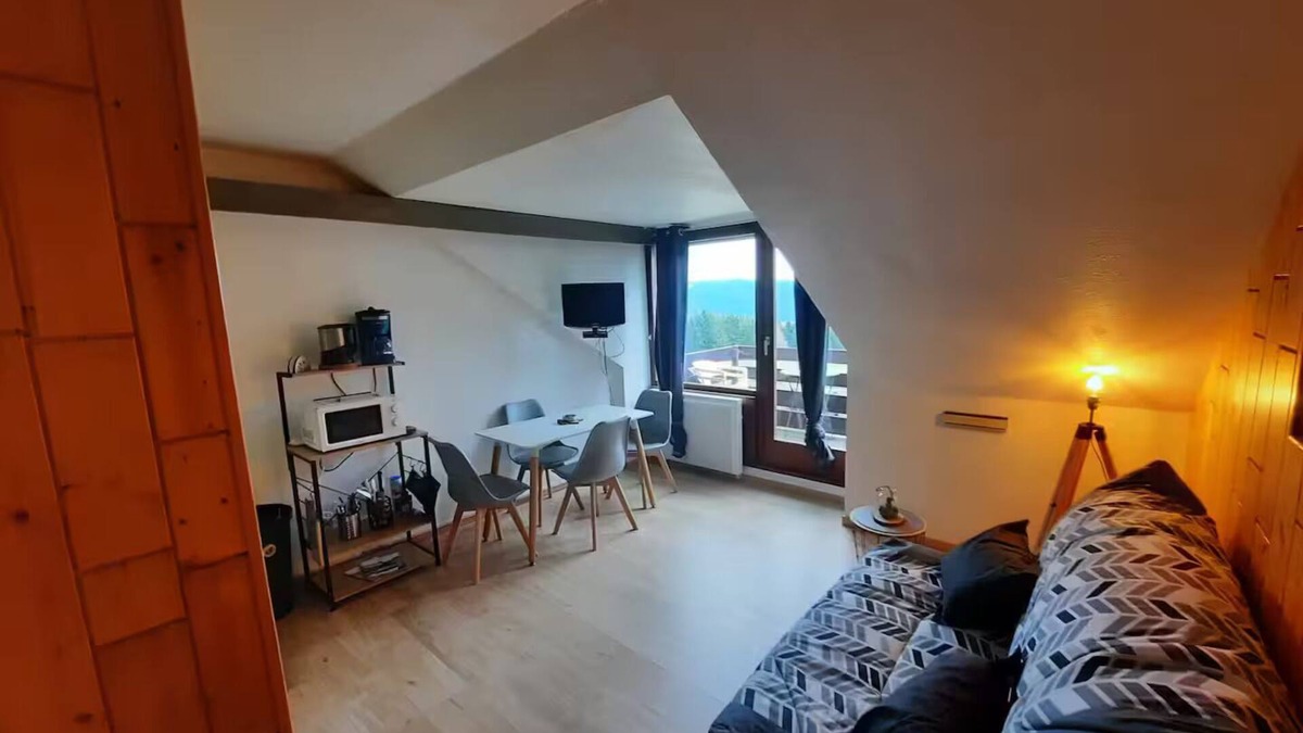 Muhlbach-sur-Munster Apartment | Charming studio cabin with mountain view