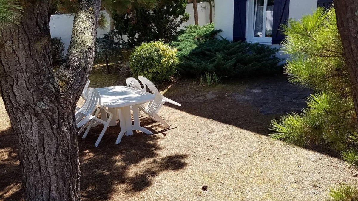 La Gueriniere Apartment | Charming sunny apartment 300m from the beach