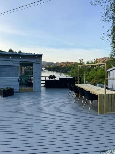 Solund House | Charming Seaside Cabin With Amazing View