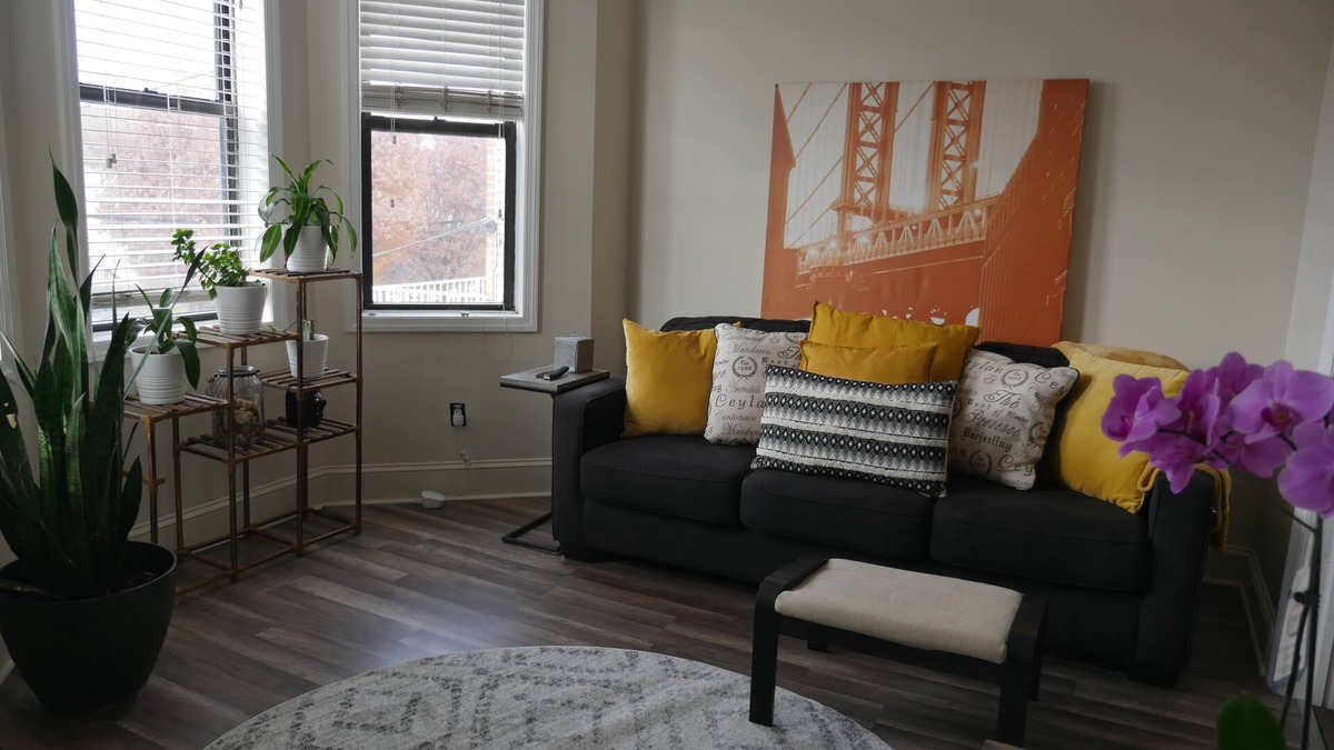Greenville House | Charming second-floor apartment in Jersey City, close to Manhattan!