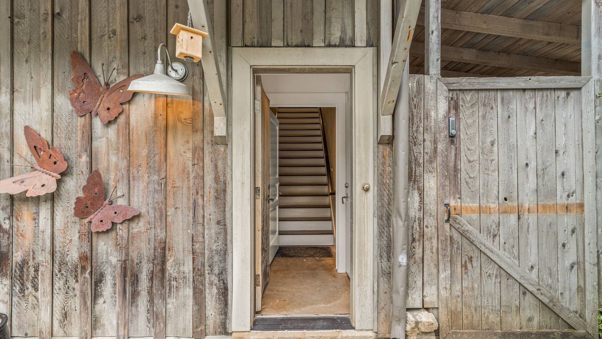 Palmetto Apartment | Charming Serenbe Carriage House