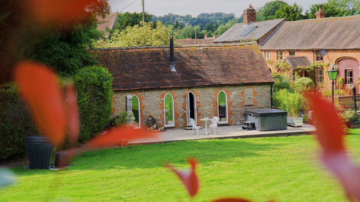 Wall-under-heywood Cottage | Charming Shropshire Cottage w/Private Hot Tub, Ice Bath & BBQ