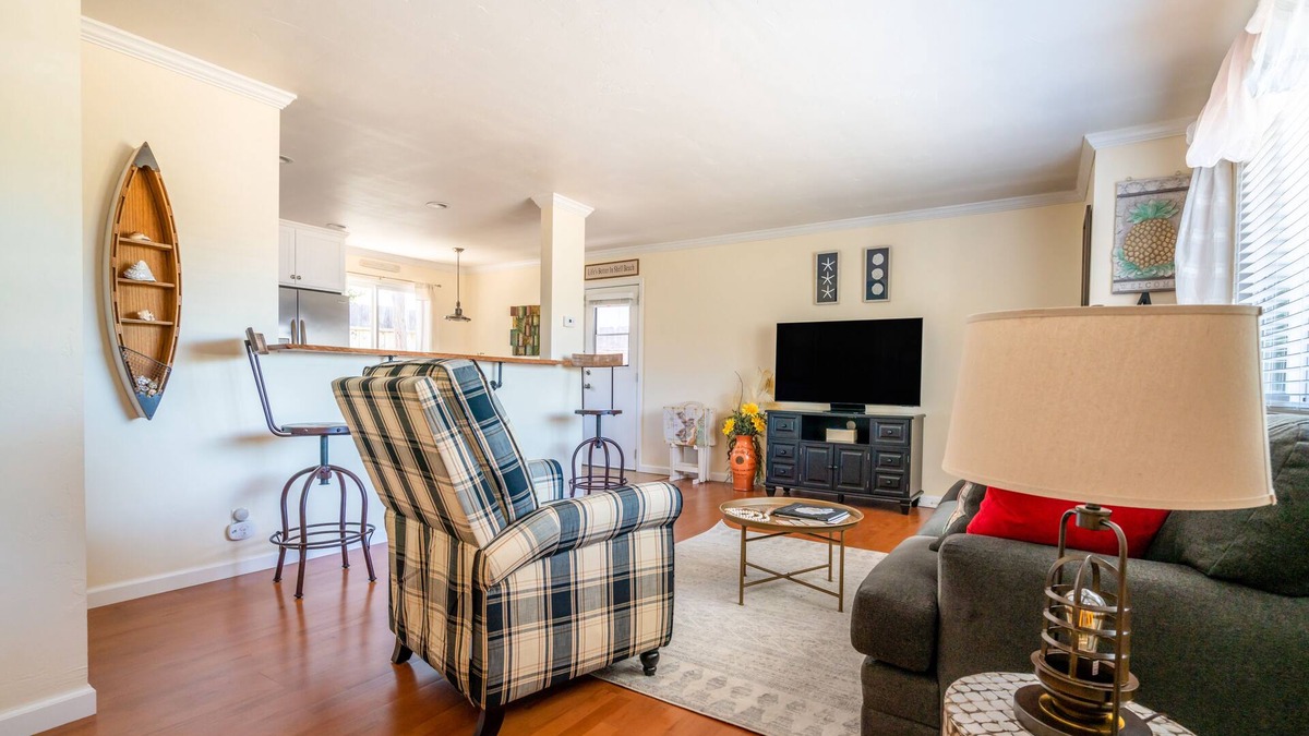 Shell Beach Cottage | Charming Shell Beach Cottage with AC - Steps to Shell Beach