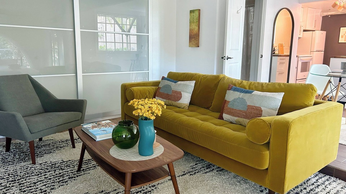 Silver Lake Apartment | Charming Silver Lake Garden Apartment