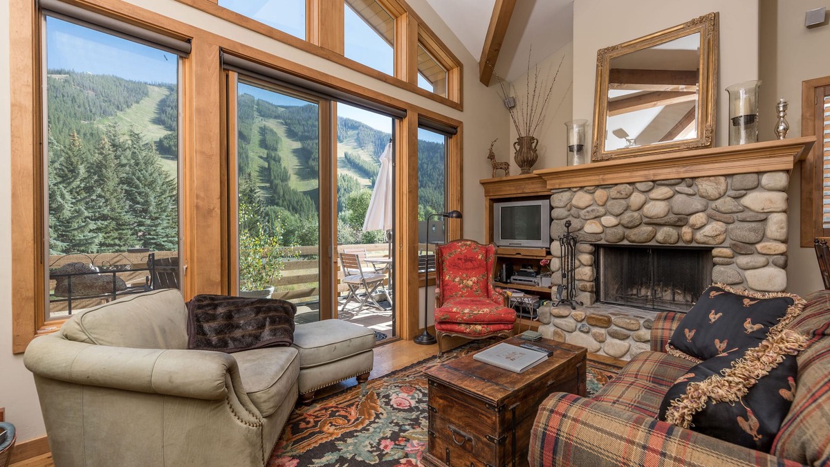 Warm Springs Condo | Charming Ski Condo, Walking Distance To Warm Springs Ski Lift