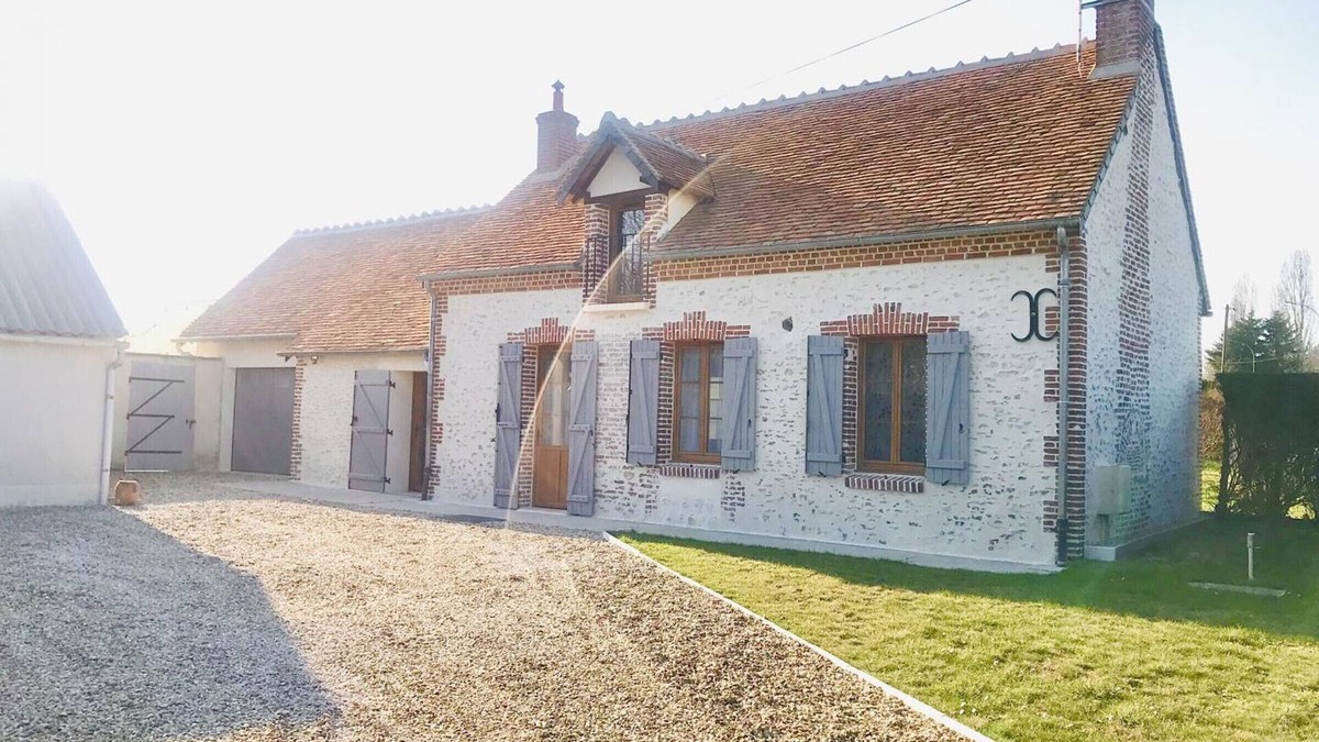Mur-de-Sologne Cottage | Charming Sologne Home: Garden, Terrace, Near Châteaux and ZooParc