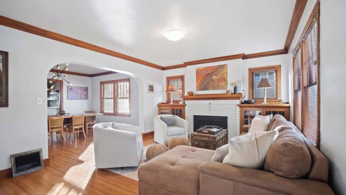 Manito House | Charming South Hill home with private office