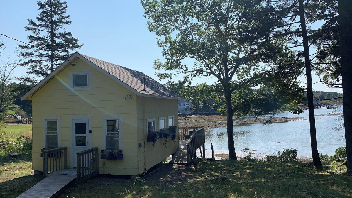 West Southport Cottage | Charming Southport Island Cottage on Cozy Harbor with Sunny Deck - Sleeps 6!
