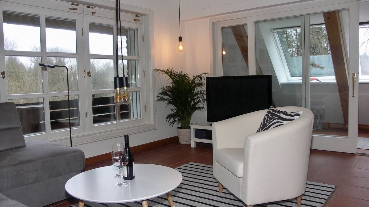 Schmilau Apartment | Charming, spacious vacation apartment in the middle of the forest on Ratzeburger Küchensee