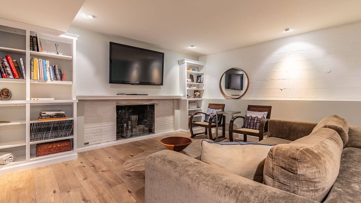 Seattle Metro Area House | Charming & Spacious Lakewood Retreat with 4BR/2BA