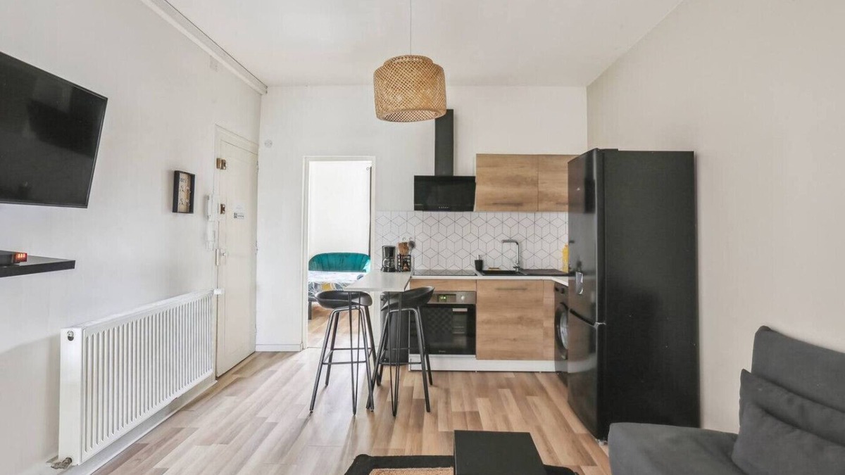 Miroir - Batignolles Apartment | Charming Spacious Renovated Appart 4 Pers