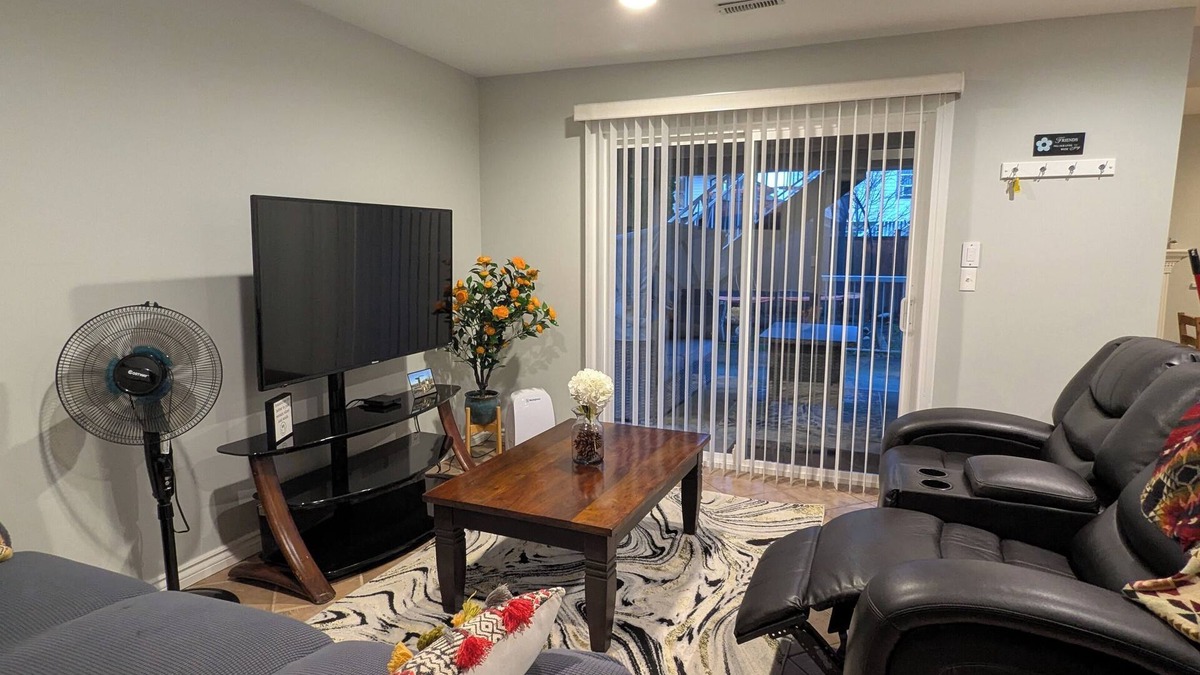 Maple Ridge Apartment | Charming, Spacious Suite w/Private Office