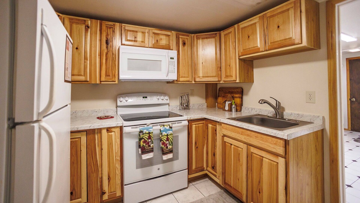 City Center Medford House | Charming Spacious Studio with WiFi and AC in Historic East Medford
