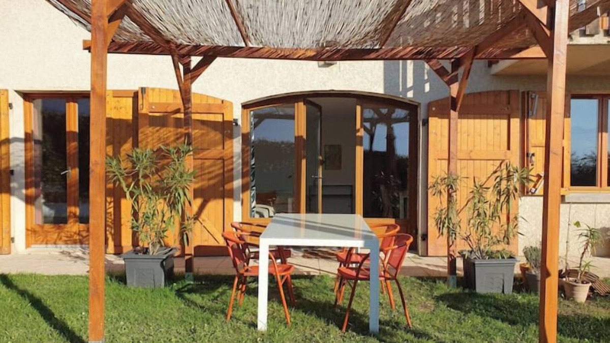 Jarrie Apartment | Charming spacious T3 between countryside and mountains