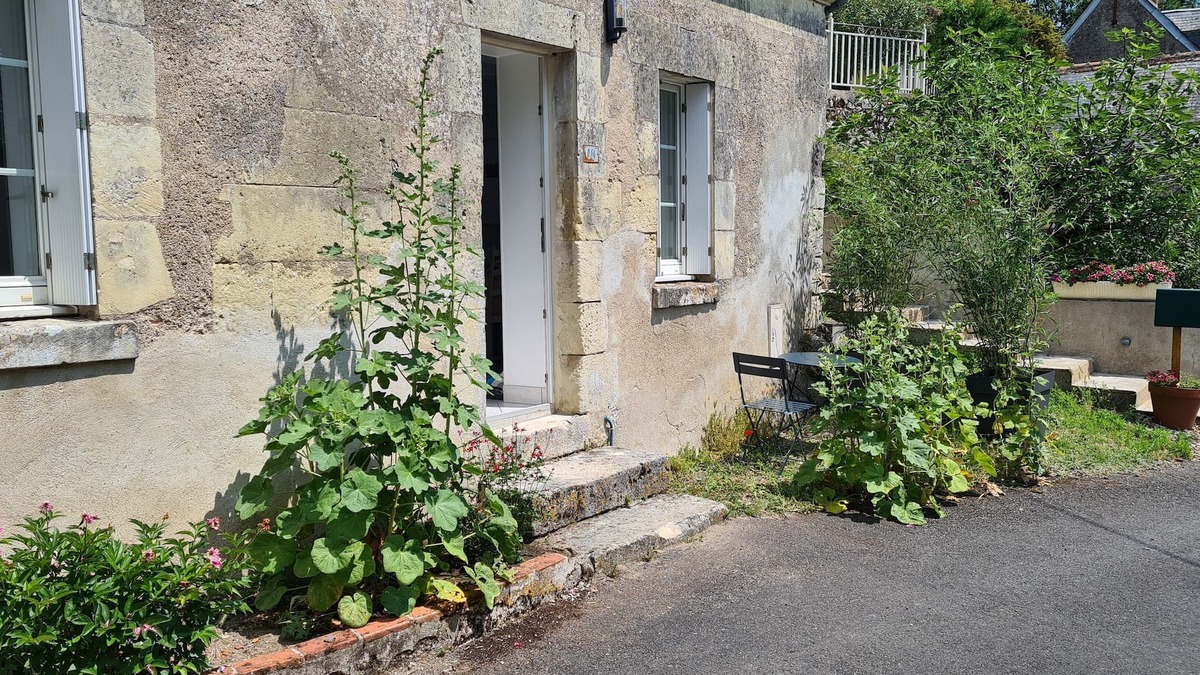 Montlouis-sur-Loire House | Charming stone house, 3*, quiet, close to amenities, Touraine Cottage