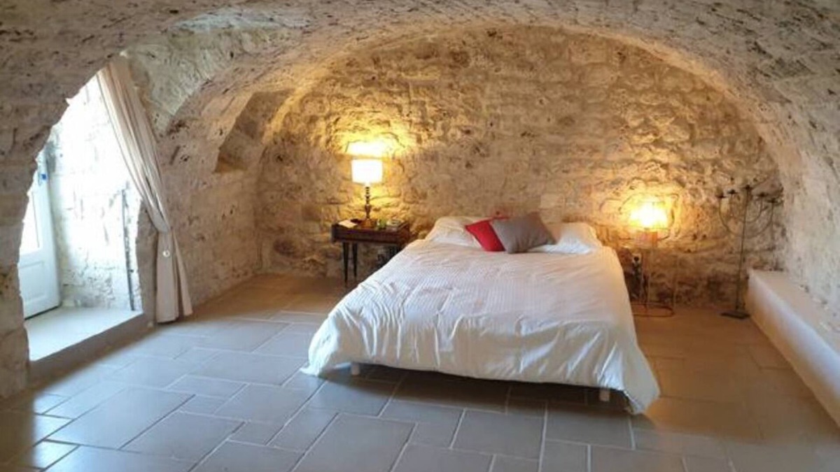 Sainte-Juliette Cottage | Charming stone french Gite in South West for holidays with swimming pool