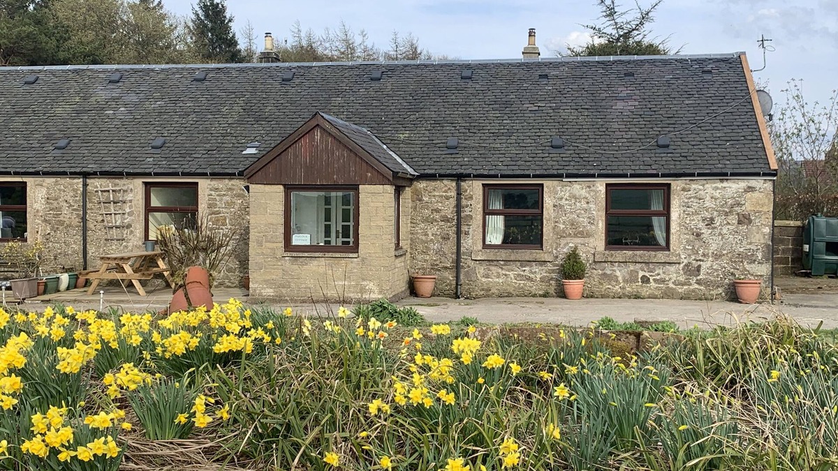 Biggar Cottage | Charming Stone Parlour Cottage set in an area of outstanding beauty.