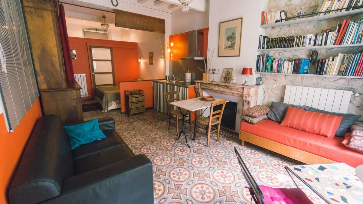 Arles City Centre Apartment | Charming studio 2 minutes from the Arena