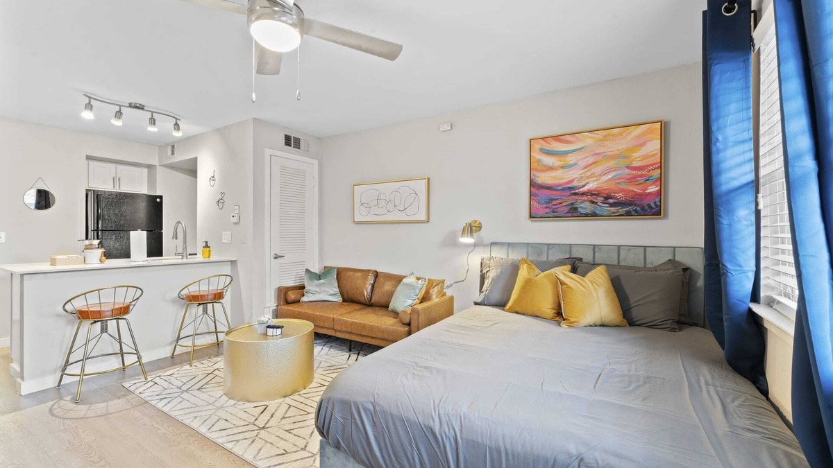 Greystone Center Apartment | Charming studio close to Downtown and Domain