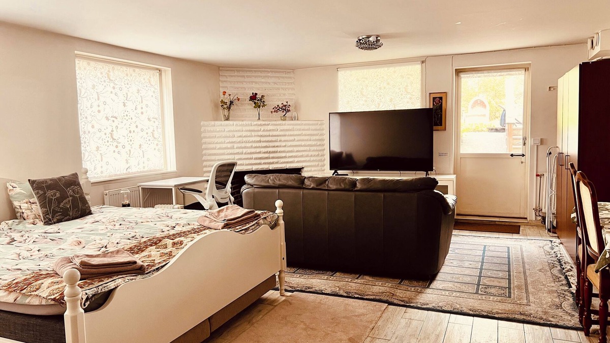Sollentuna Apartment | Charming Studio Flat In Sollentuna, Stockholm