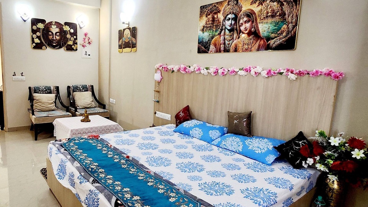 Vrindavan Apartment | Charming studio in enchanting Vrindavan with AC, kitchenette,TV & pretty Balcony