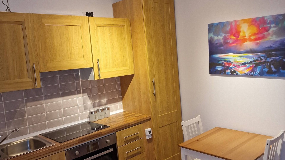 Sutton Cross Apartment | Charming studio in fabulous Dublin with WiFi access