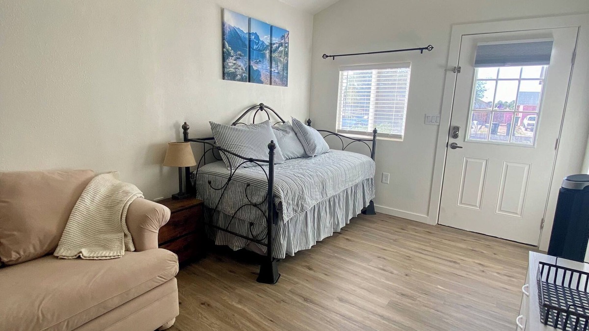 East Mesa Apartment | Charming studio in Mesa with AC, WiFi