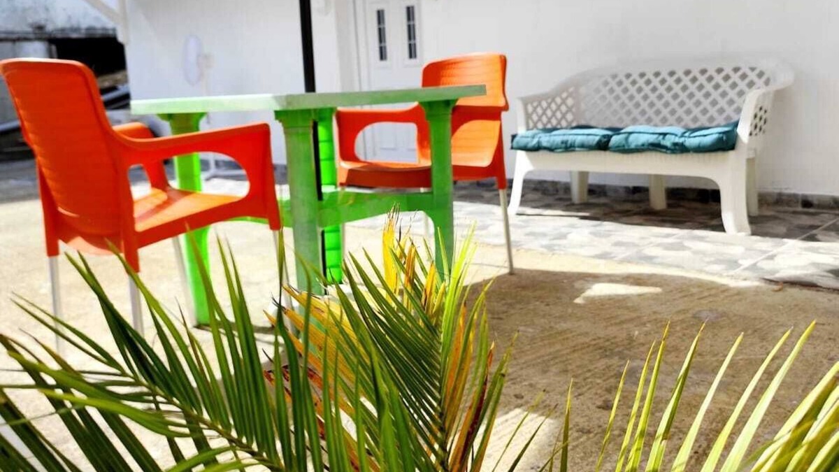 Saint-Joseph Apartment | Charming studio in Saint-Joseph - A haven of peace and discovery.