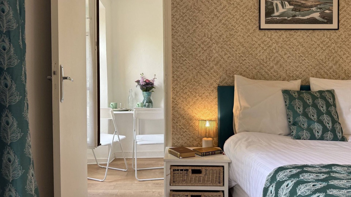 Excideuil Apartment | Charming Studio in the Heart of Excideuil - Pets Welcome